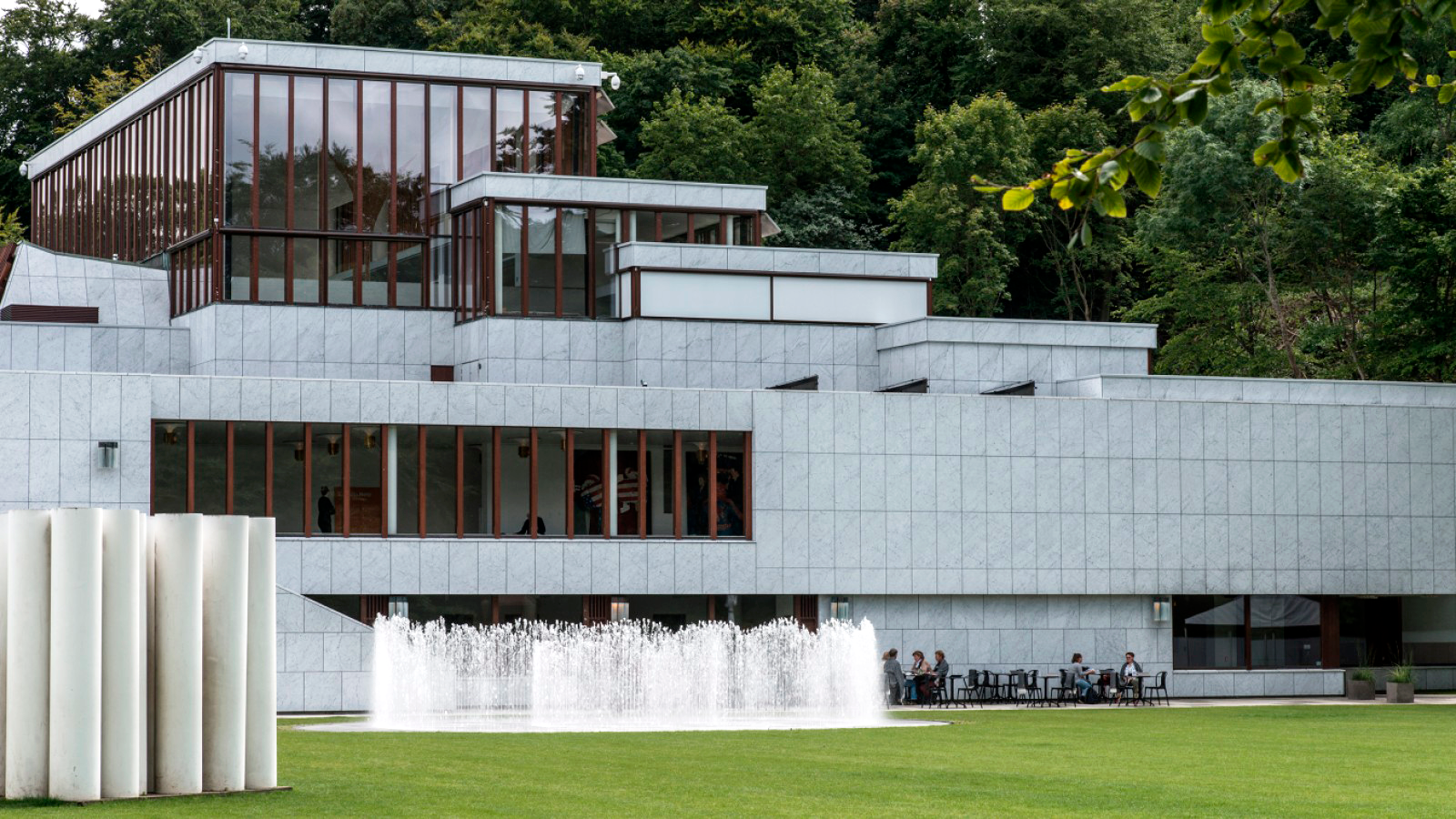 Kunsten museum for moderne kunst i Aalborg Bygning og facade, smuk arkitektur Birkmond samarbejdspartner