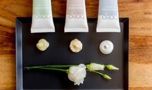 das boep Massageöl ist ein veganes Pflegeöl für Babys und Kinder aus Mandelöl und Jojobaöl