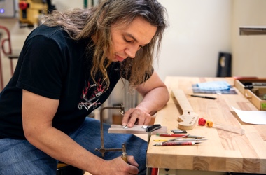 Ron Thorn - Fender Custom Shop Master Builder